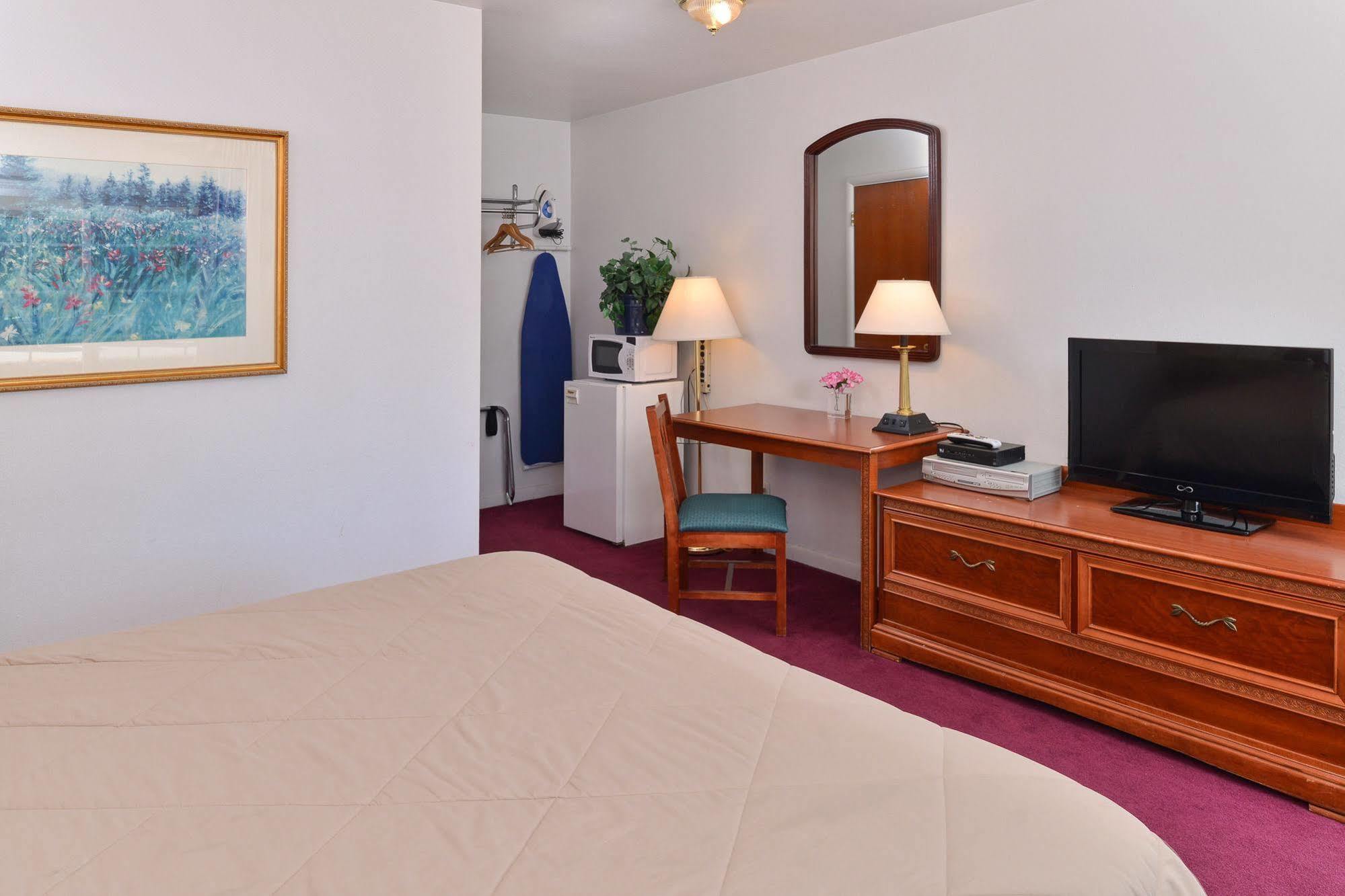 Majestic Inn & Suites Klamath Falls Ngoại thất bức ảnh